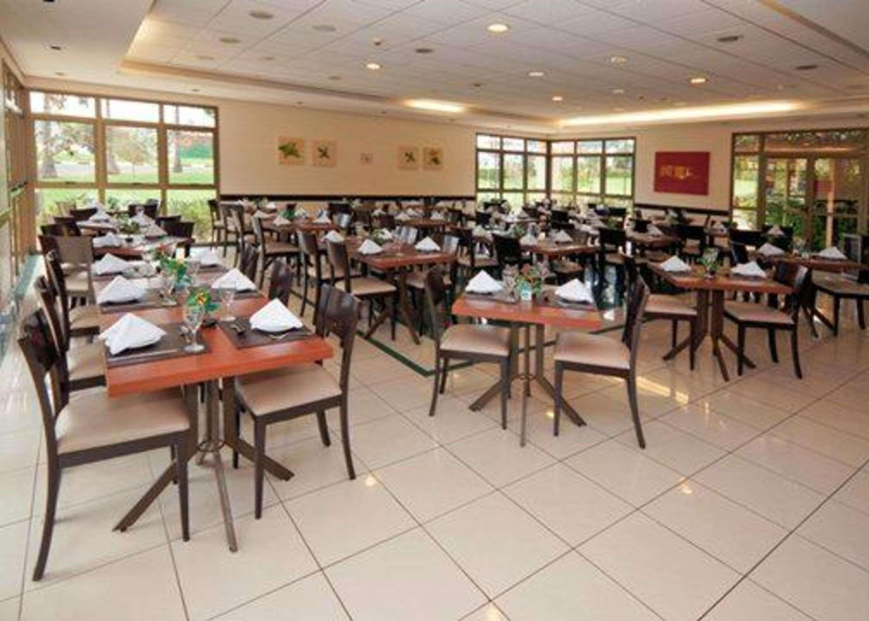 Comfort Hotel 3*